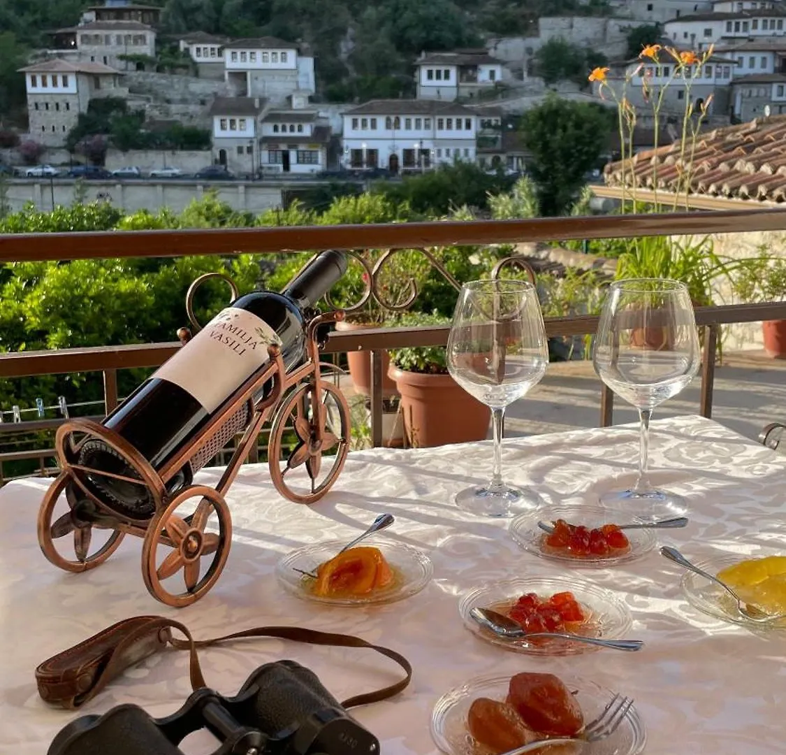 Meroli Guesthouse - Unesco Quarter Berat Guest house