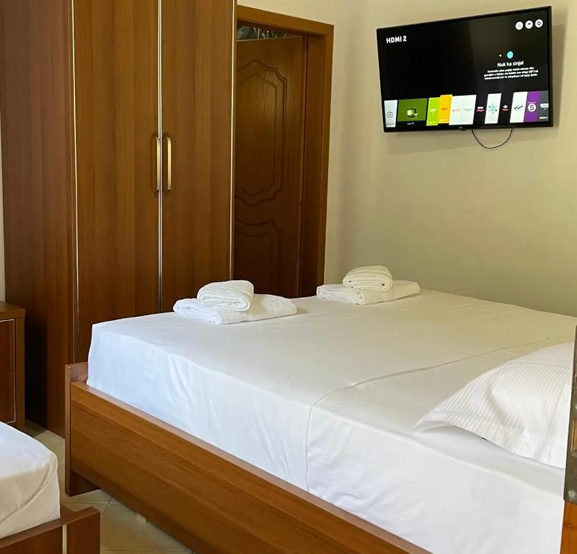 Guest house Meroli Guesthouse - Unesco Quarter Berat Albania