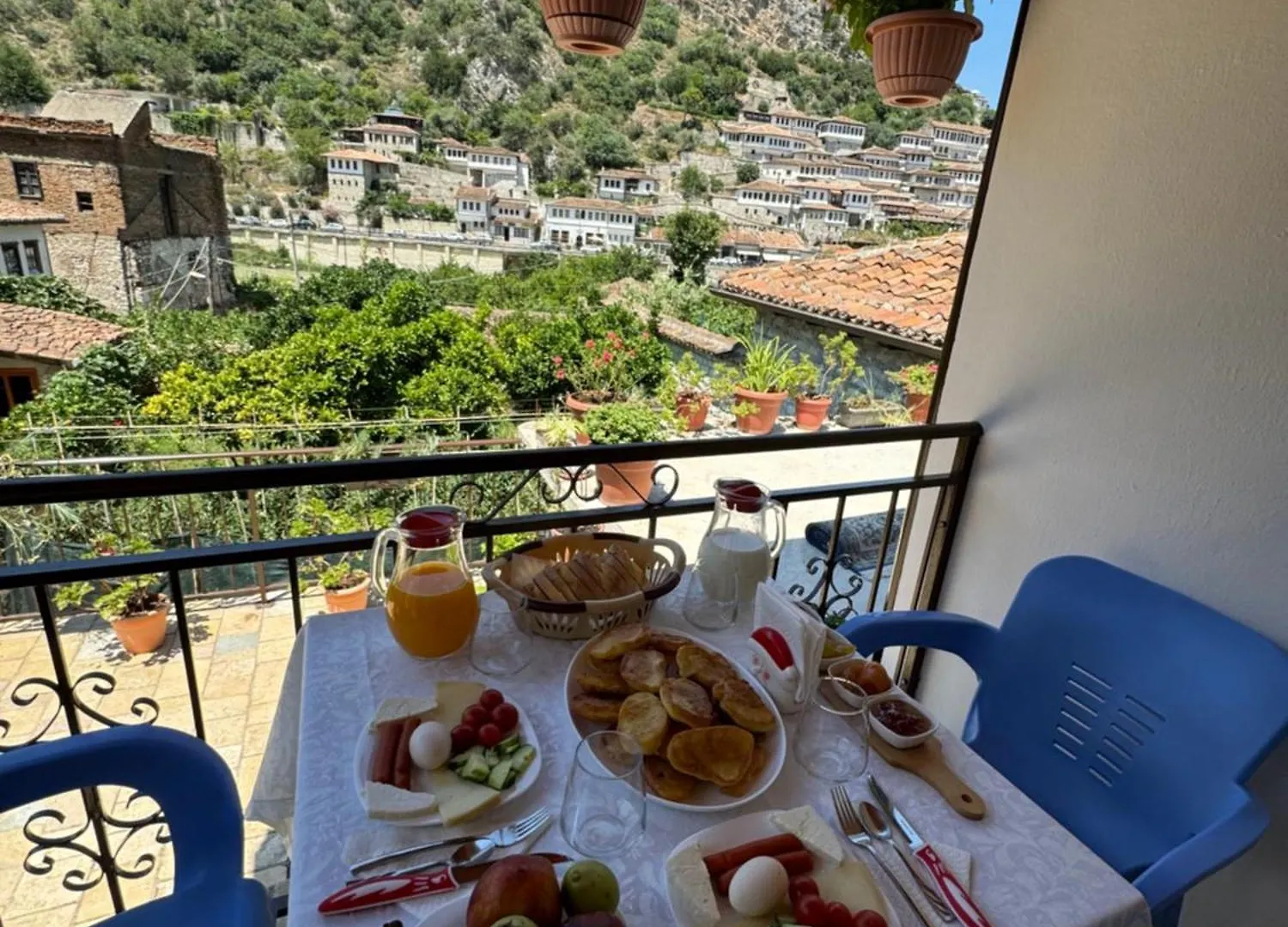 Meroli Guesthouse - Unesco Quarter Berat Guest house